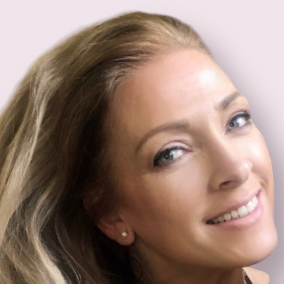 Meet your Posher, Rebecca - Picture 1 of 1